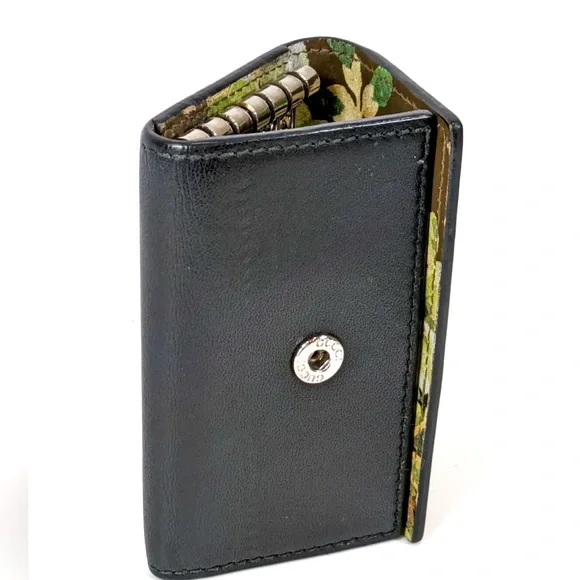 Gucci Blooms Green Black leather key case floral pattern ring